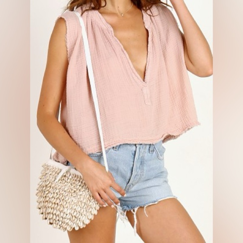 9SEED Idyllwilds Sleeveless Top in Lightweight Gauze French Rose (T2)